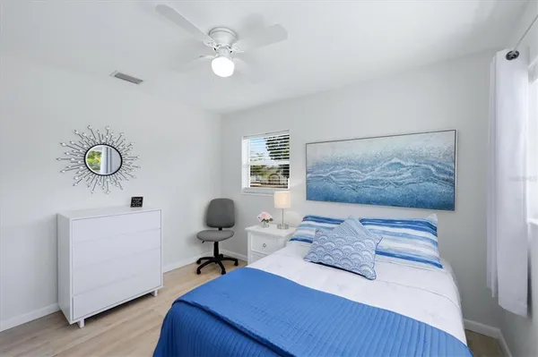 $2,350 | 723 South Brink Avenue, Sarasota, FL 34237