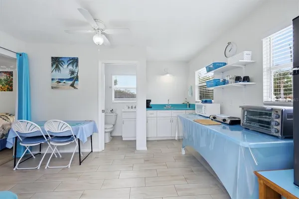 $2,350 | 723 South Brink Avenue, Sarasota, FL 34237