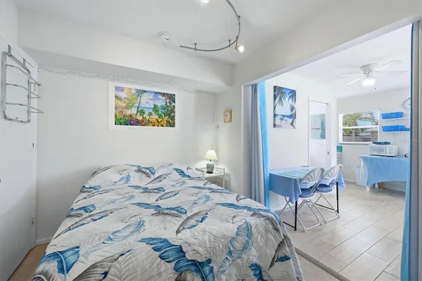$2,350 | 723 South Brink Avenue, Sarasota, FL 34237