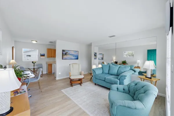 $2,350 | 723 South Brink Avenue, Sarasota, FL 34237