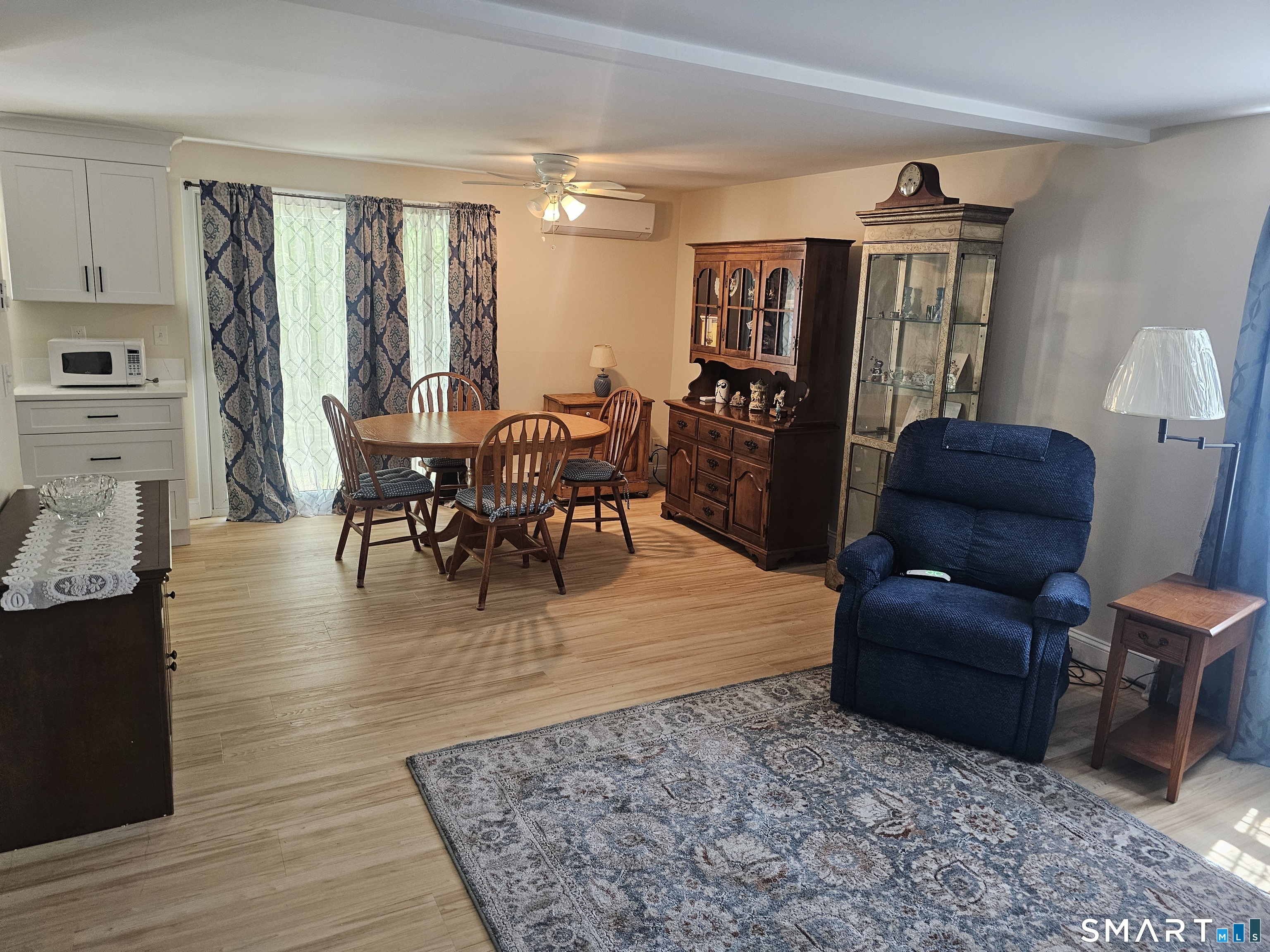 18 Meryl Court Groton, CT 06340 - Photo 4 of 22