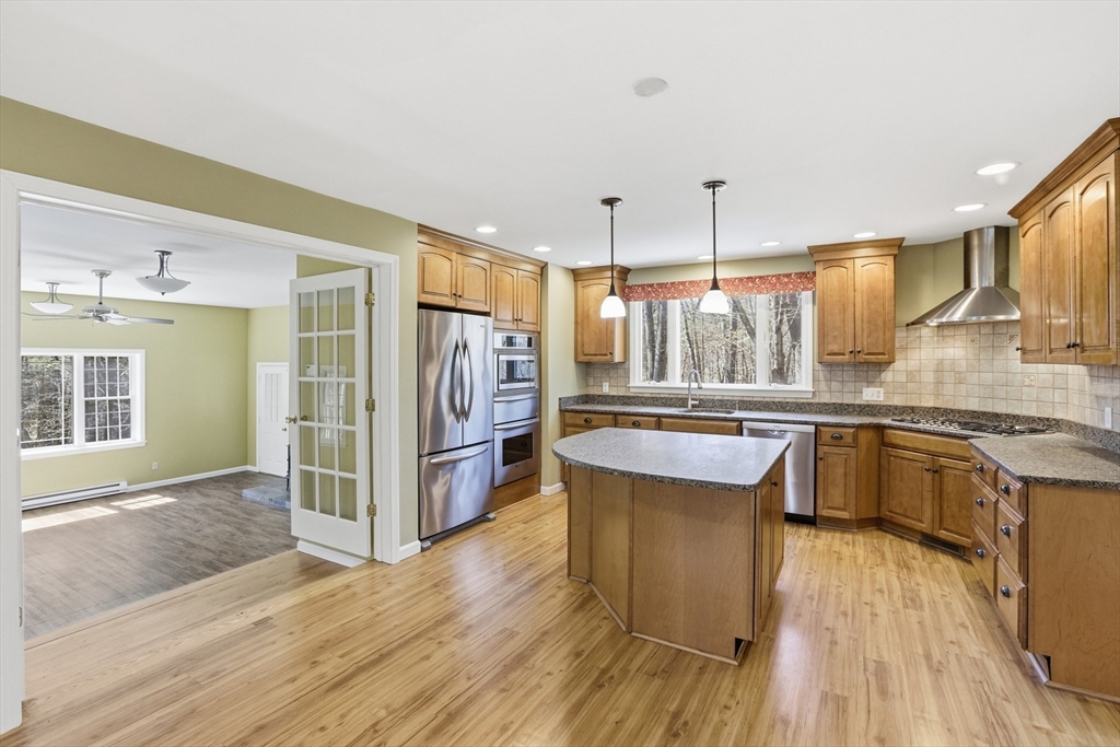 15 Long Ridge Road Acton, MA 01720 - Photo 4 of 32