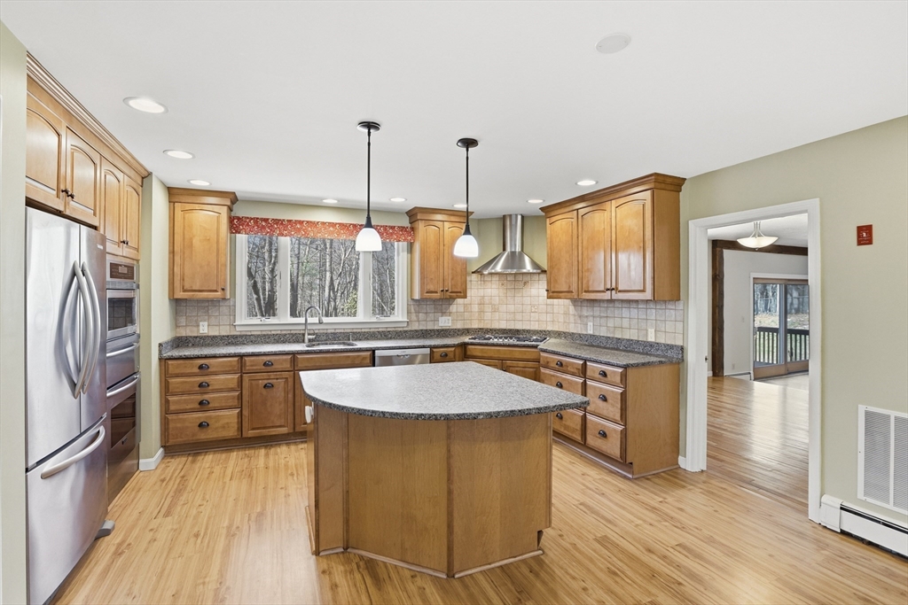 15 Long Ridge Road Acton, MA 01720 - Photo 6 of 32