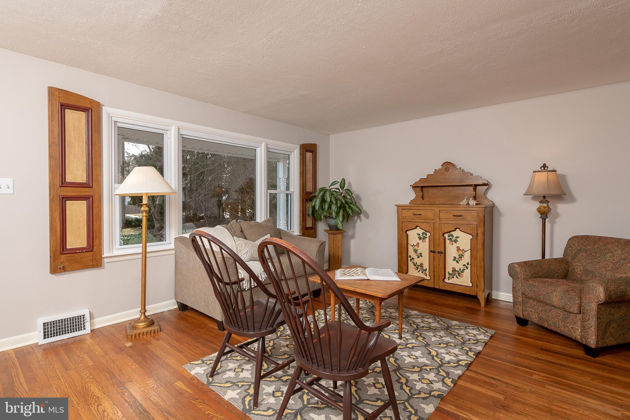 613 Howard Road West Chester, PA 19380 - Photo 2 of 25 Living Room