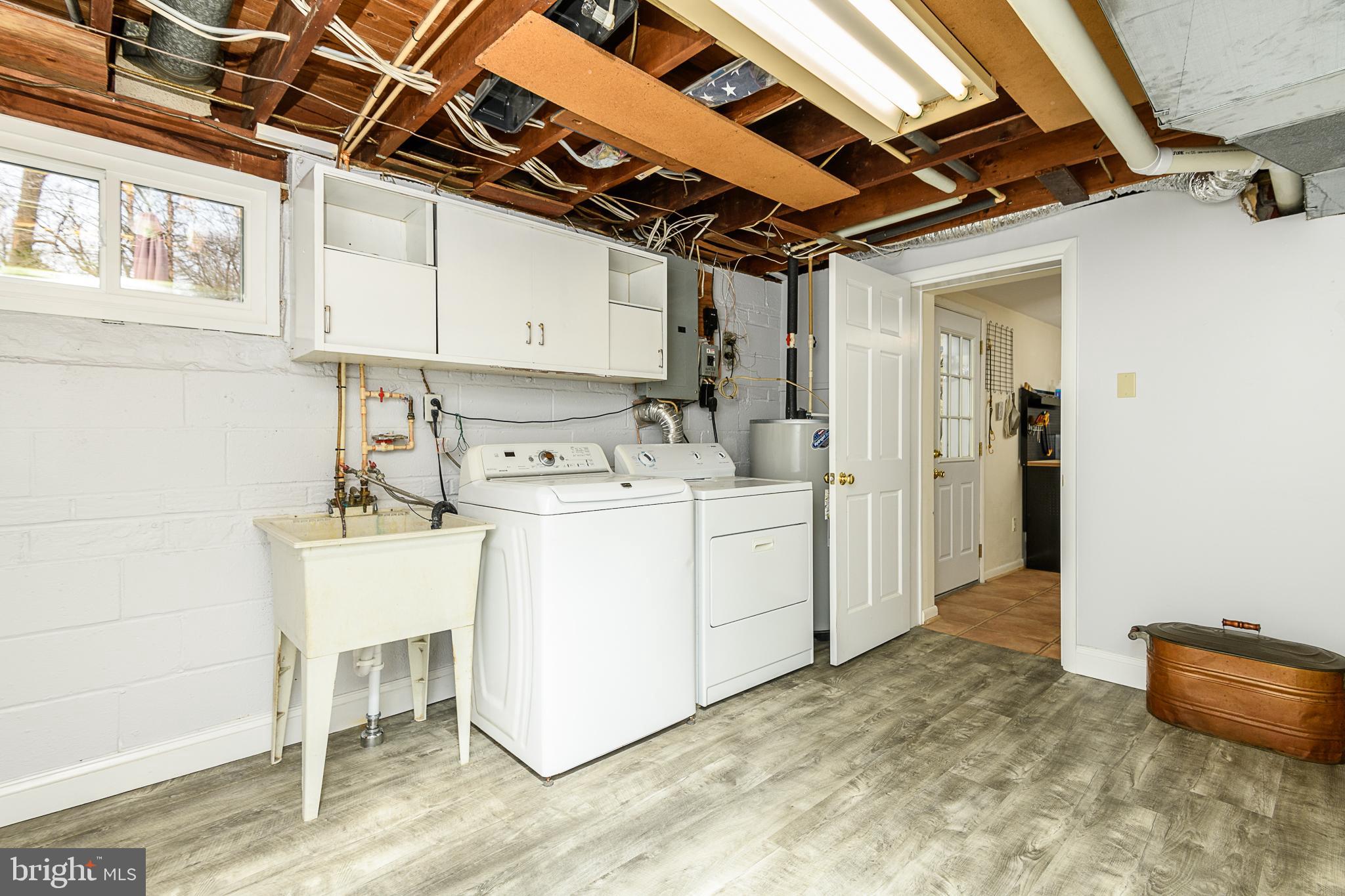 613 Howard Road West Chester, PA 19380 - Photo 21 of 25 Laundry Room
