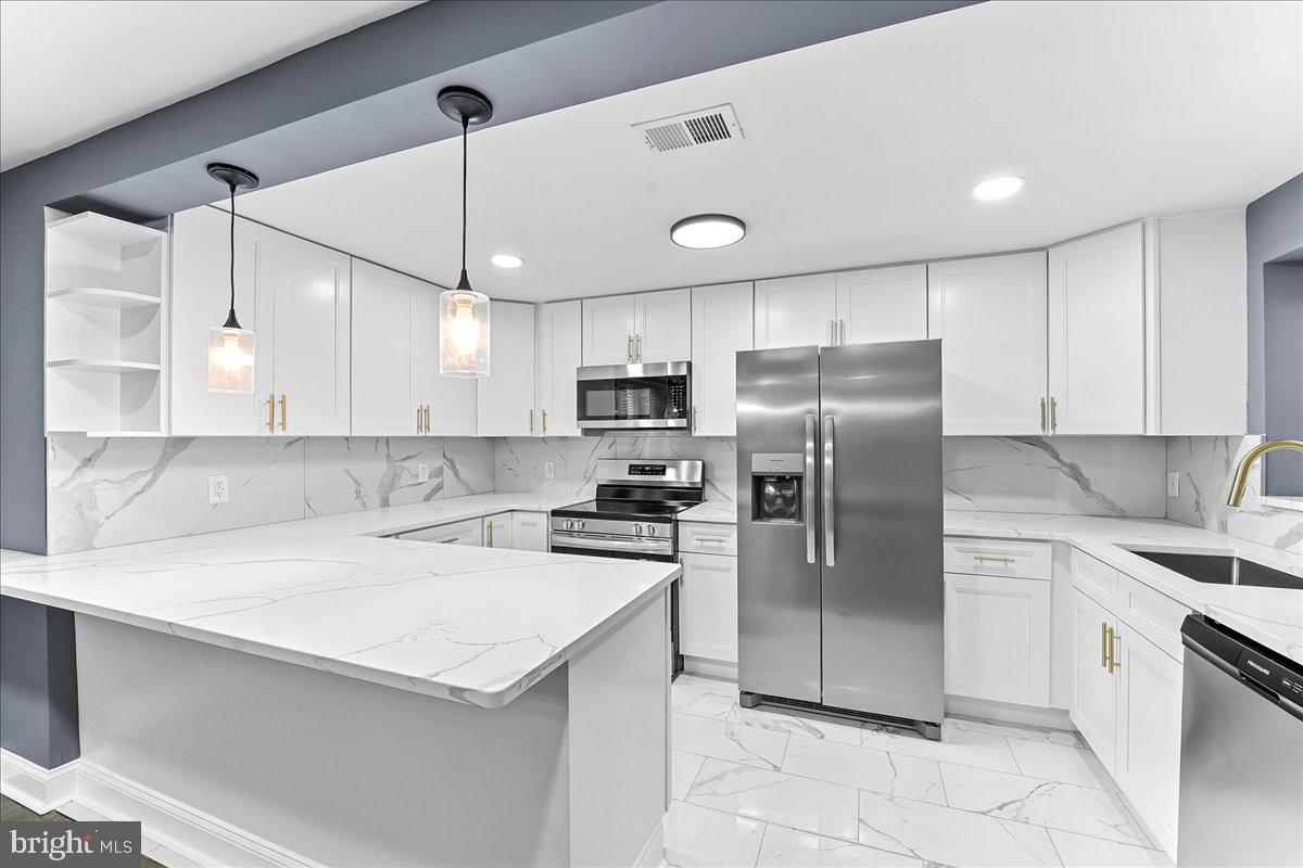1104 Baily Road Yeadon, PA 19050 - Photo 5 of 27 Gallery Image 5