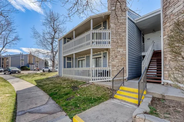 $1,695 | 8335 Fairmount Drive, Unit 5204, Denver, CO 80247