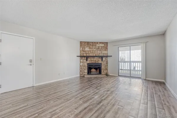 $1,695 | 8335 Fairmount Drive, Unit 5204, Denver, CO 80247