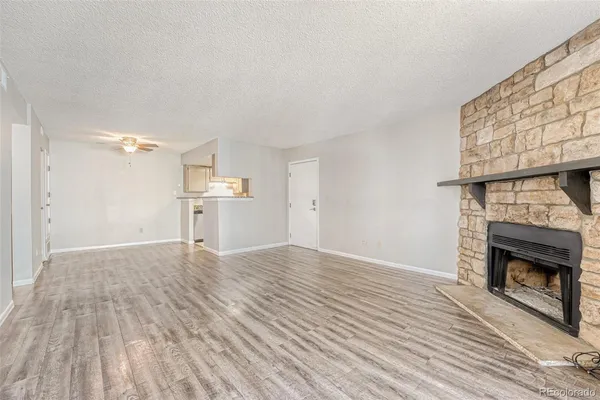 $1,695 | 8335 Fairmount Drive, Unit 5204, Denver, CO 80247