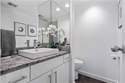$925,000 | 20413 Crickett Lane, Lenexa, KS 66220