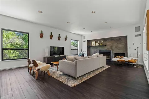 $925,000 | 20413 Crickett Lane, Lenexa, KS 66220