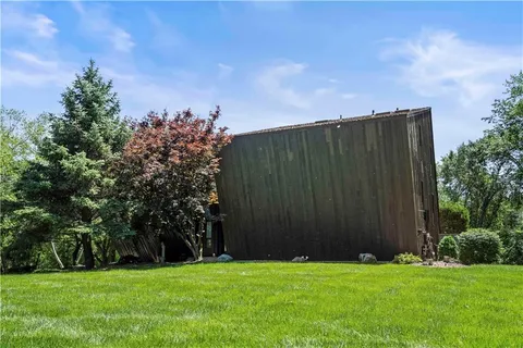 $925,000 | 20413 Crickett Lane, Lenexa, KS 66220