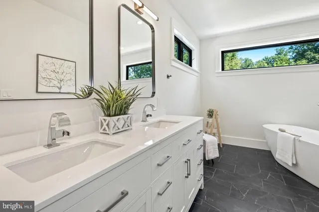 $11,000 | 5805 Massachusetts Avenue, Bethesda, MD 20816