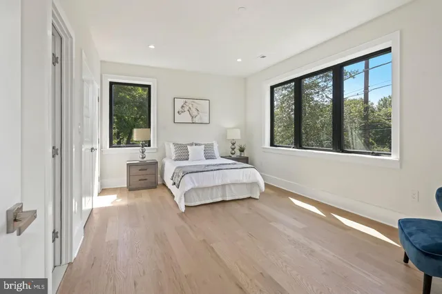 $11,000 | 5805 Massachusetts Avenue, Bethesda, MD 20816