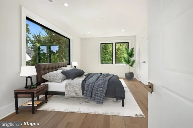 $11,000 | 5805 Massachusetts Avenue, Bethesda, MD 20816