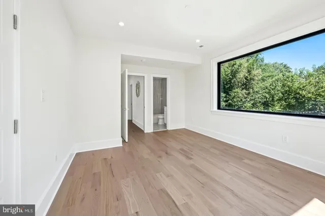 $11,000 | 5805 Massachusetts Avenue, Bethesda, MD 20816