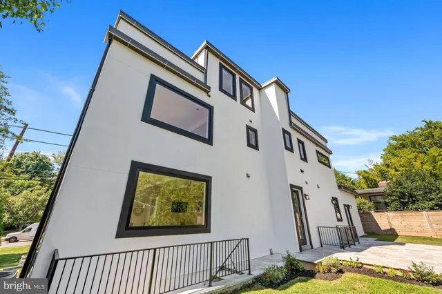 $11,000 | 5805 Massachusetts Avenue, Bethesda, MD 20816