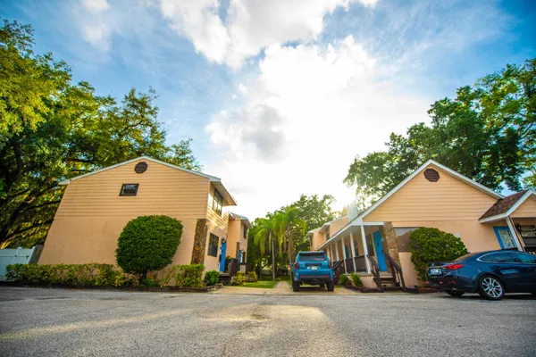 $1,325,000 | 12216 North 59th Street, Tampa, FL 33617