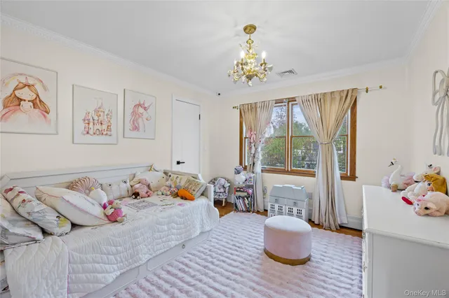 $1,548,888 | 8 Willow Road, New Hyde Park, NY 11040