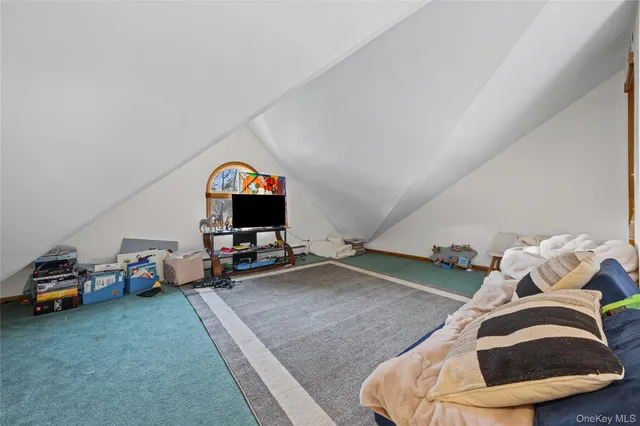 $1,548,888 | 8 Willow Road, New Hyde Park, NY 11040