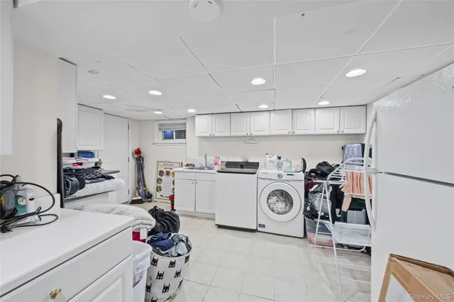 $1,548,888 | 8 Willow Road, New Hyde Park, NY 11040