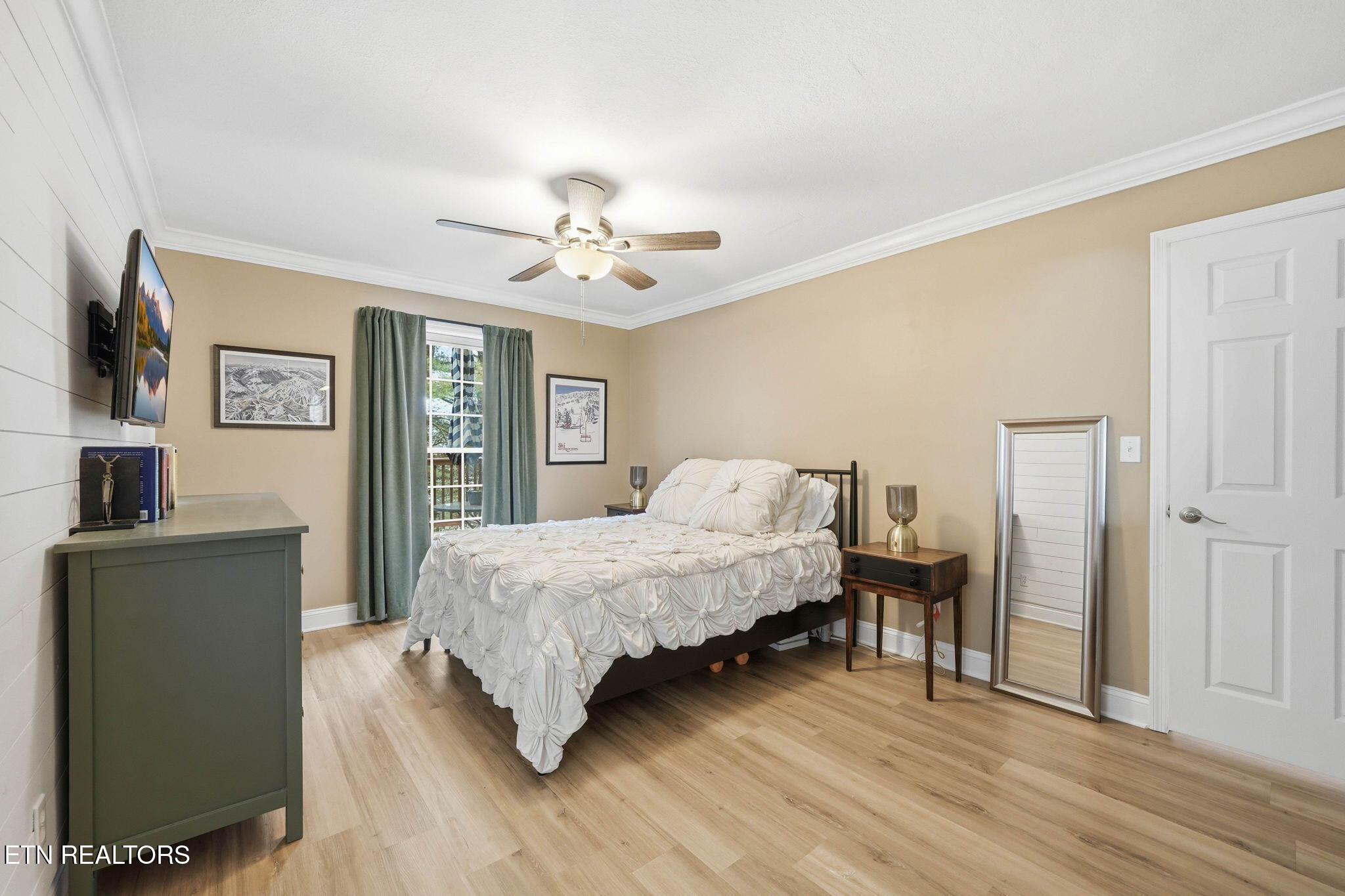 1210 Rowe Street New Tazewell, TN 37825 - Photo 16 of 42 primary bedroom