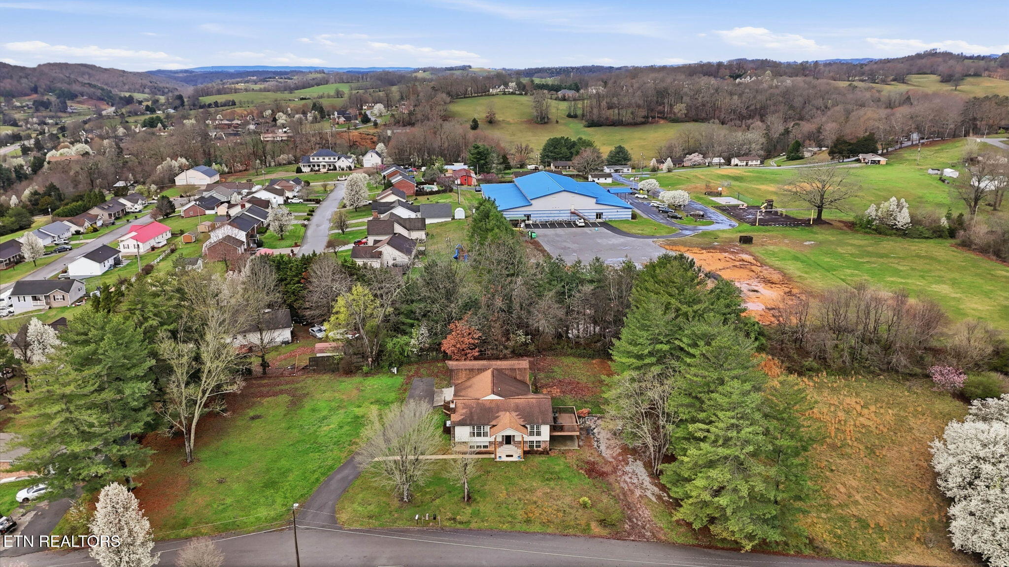 1210 Rowe Street New Tazewell, TN 37825 - Photo 41 of 42 45-web-or-mls-1210 Rowe St-45