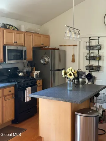 $289,000 | 38 Diane Court, Cohoes, NY 12047