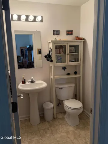 $289,000 | 38 Diane Court, Cohoes, NY 12047