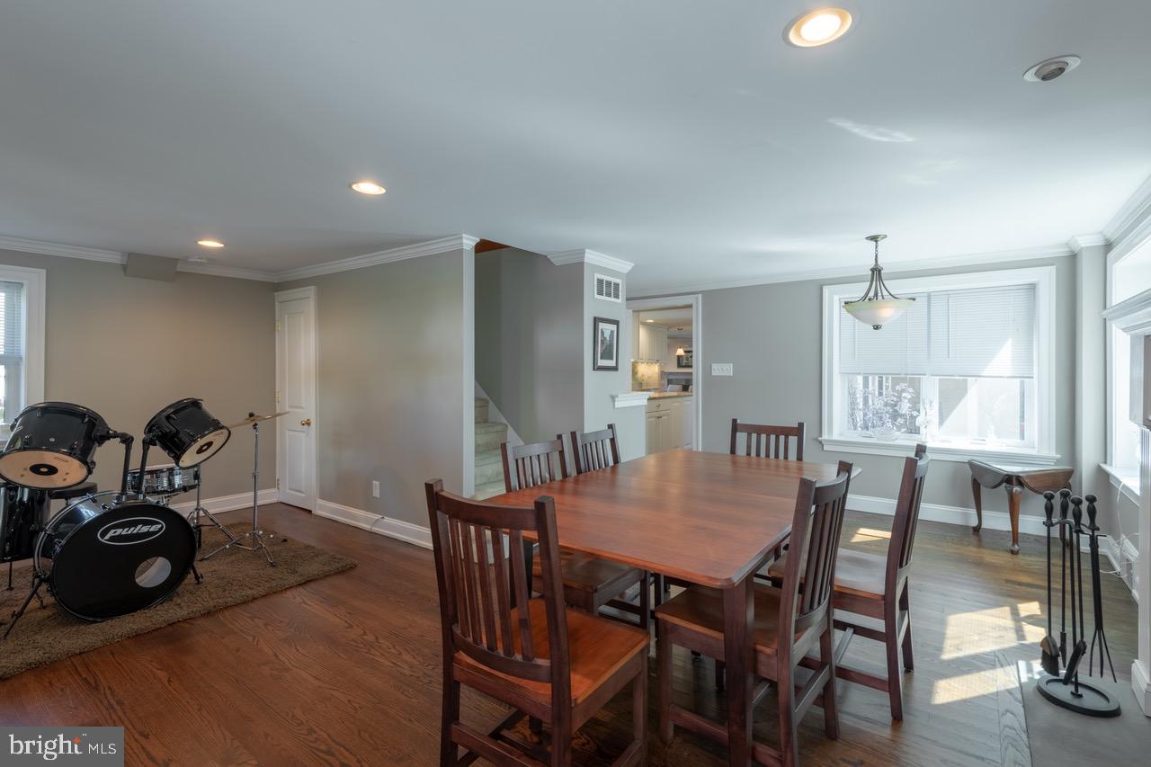 209 Bella Vista Road Devon, PA 19333 - Photo 4 of 25 Dining Room