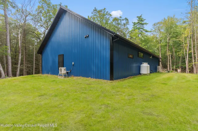 $949,000 | 805 County Road 2, Accord, NY 12404