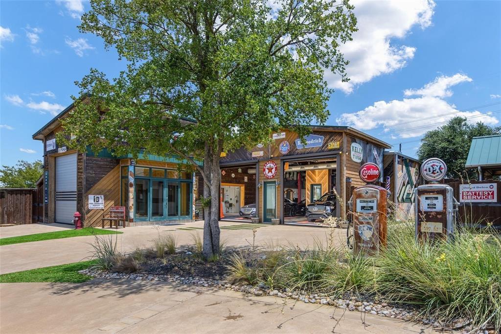 14250 Chaparral Lane Roanoke, TX 76262 - Photo 25 of 40 a front view of a building with garden