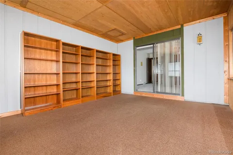 a view of a storage & utility room