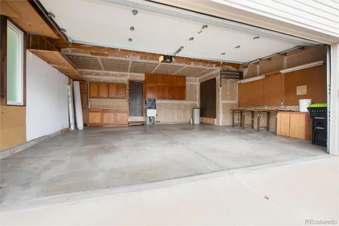 a view of a white house