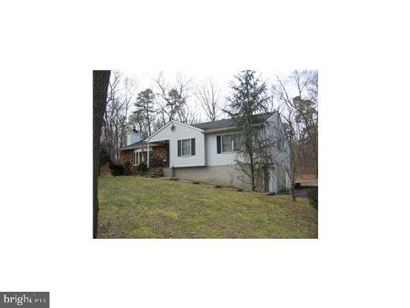 76 Drake Road Lakewood, NJ 08701 - Photo 1 of 10 Gallery Image 1