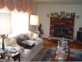 76 Drake Road Lakewood, NJ 08701 - Photo 5 of 10 Gallery Image 5
