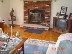 76 Drake Road Lakewood, NJ 08701 - Photo 6 of 10 Gallery Image 6