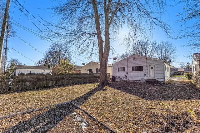 $179,000 | 33505 Meldrum Street, New Baltimore, MI 48047