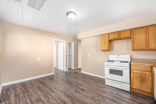 $179,000 | 33505 Meldrum Street, New Baltimore, MI 48047