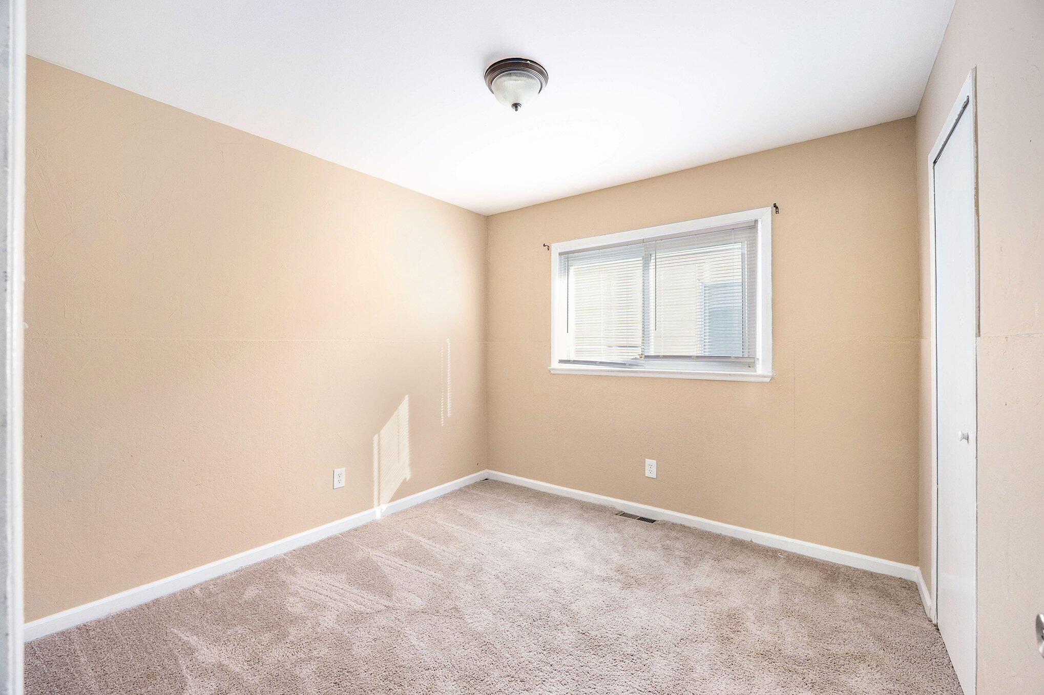 33505 Meldrum Street Chesterfield, MI 48047 - Photo 7 of 19 010_hp1a5764_418