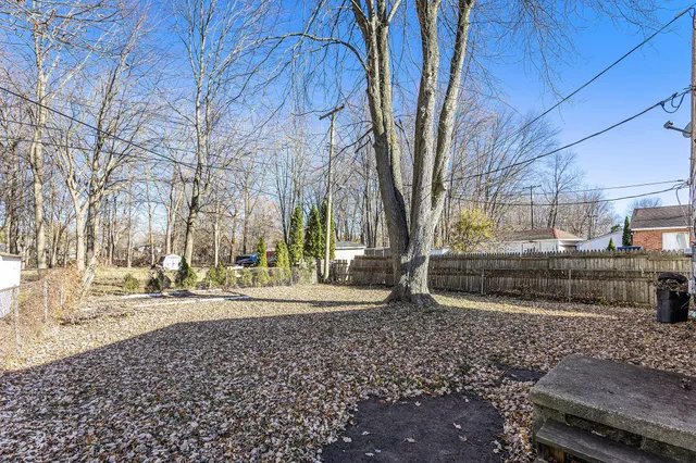 $179,000 | 33505 Meldrum Street, New Baltimore, MI 48047