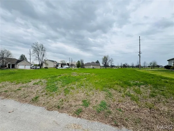 $37,500 | 0 Raes Creek Court, Granite City, IL 62040