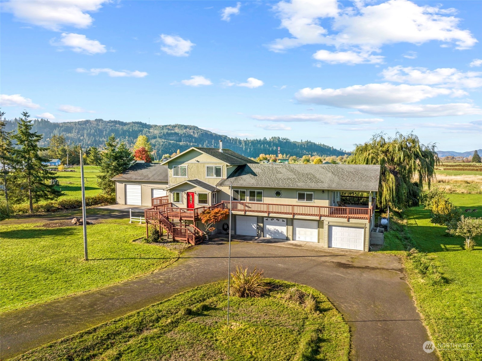258 North Welcome Slough Road Cathlamet, WA 98612 - Photo 1 of 40 Gallery Image 1