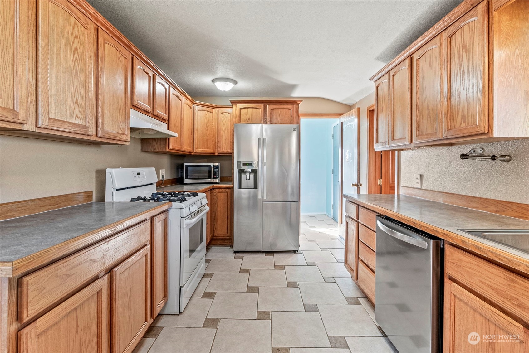 258 North Welcome Slough Road Cathlamet, WA 98612 - Photo 14 of 40 Gallery Image 14