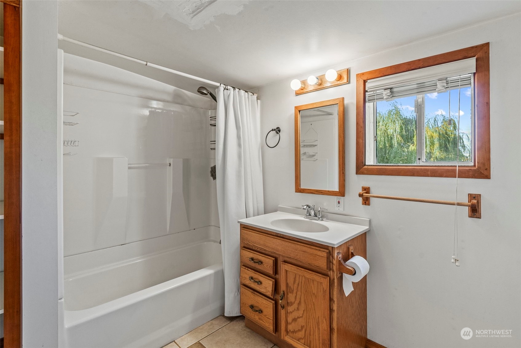 258 North Welcome Slough Road Cathlamet, WA 98612 - Photo 16 of 40 Gallery Image 16