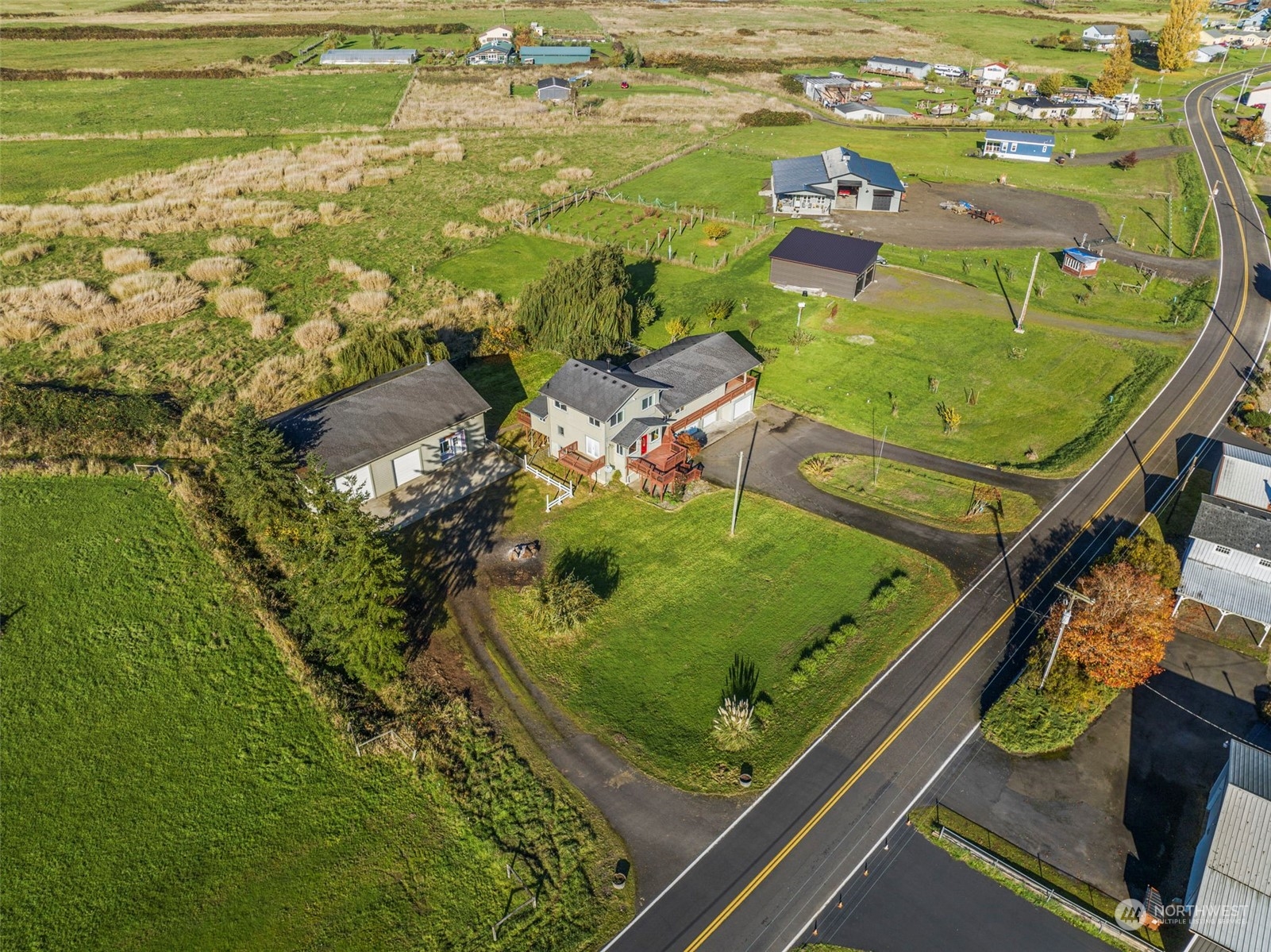 258 North Welcome Slough Road Cathlamet, WA 98612 - Photo 4 of 40 Gallery Image 4