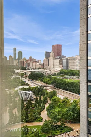 $585,000 | 340 East Randolph Street, Unit 1506, Chicago, IL 60601