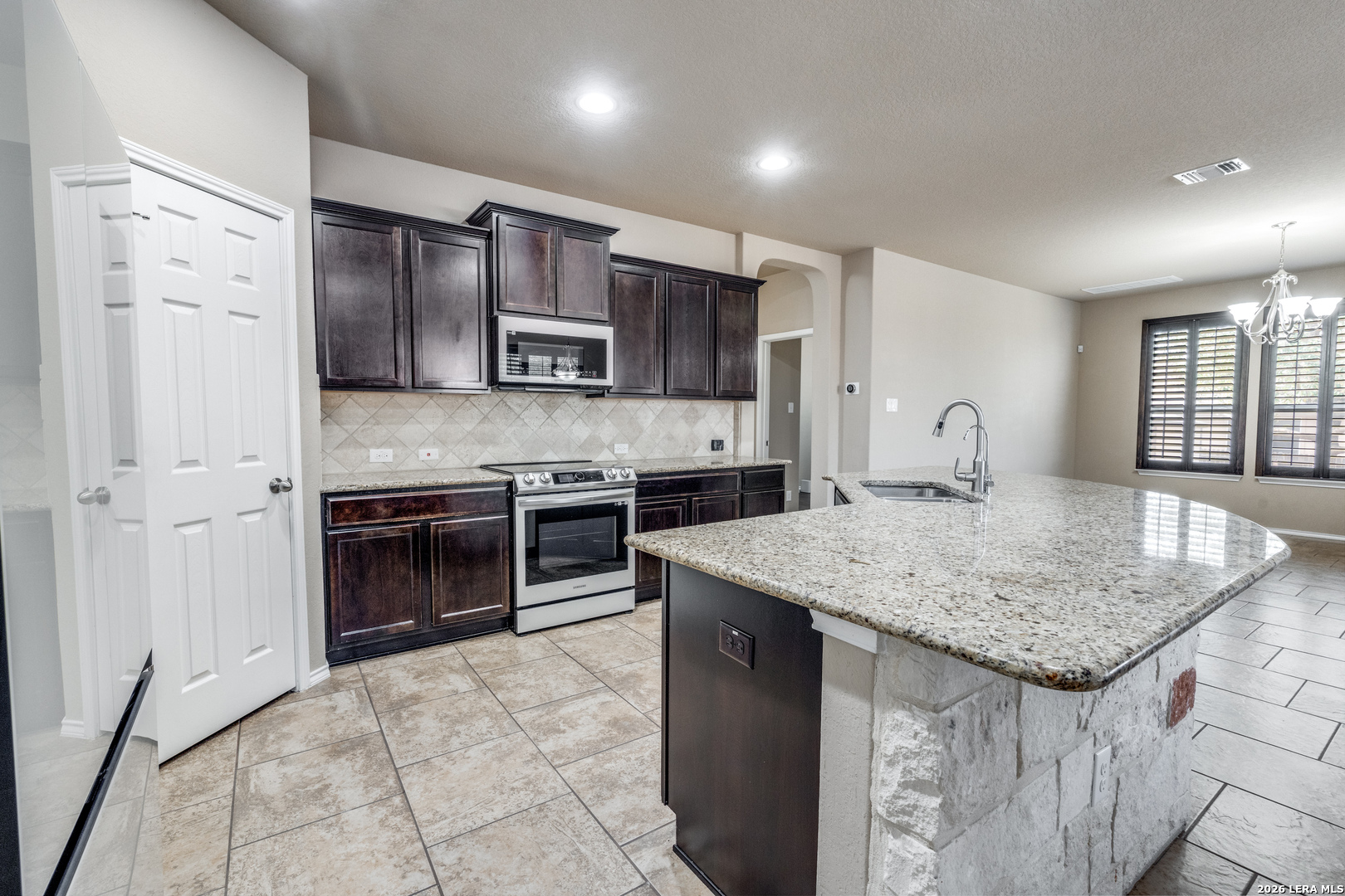 333 Atalaya Cibolo, TX 78108 - Photo 7 of 30