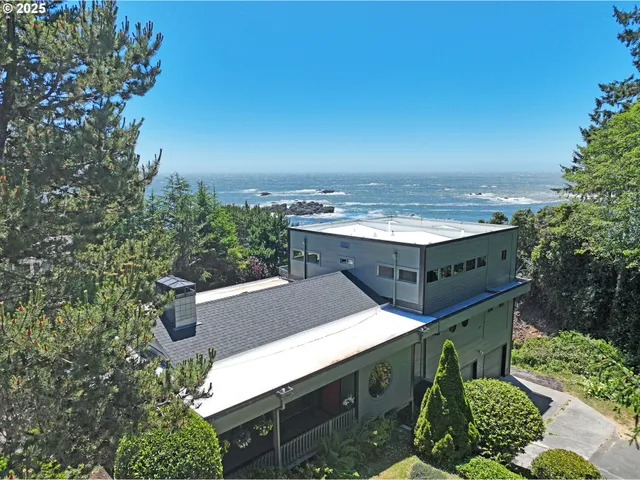 an aerial view of a house with balcony