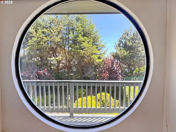 $1,198,000 | 15422 Southwind Lane, Brookings, OR 97415